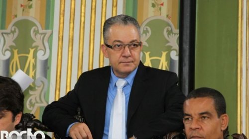 Vereador de Salvador protocola lei contra [Vereador de Salvador protocola lei contra