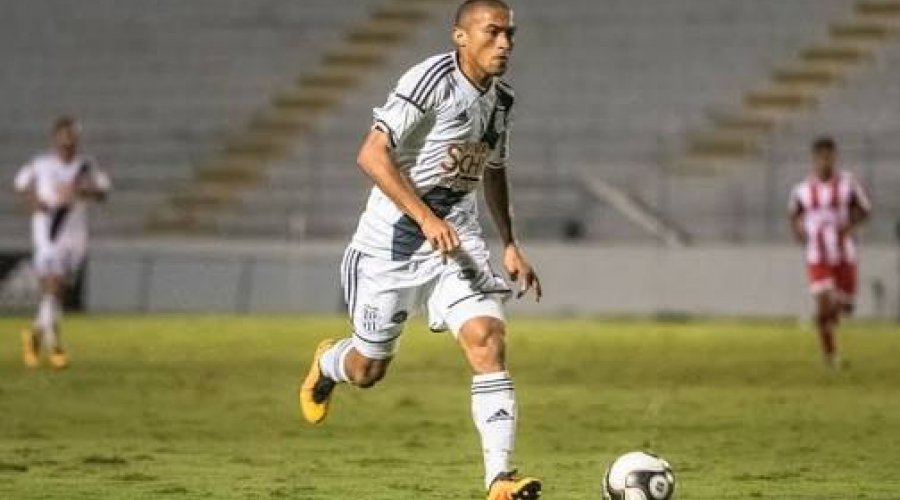 [Bahia se aproxima de acerto com lateral Nino Paraíba]