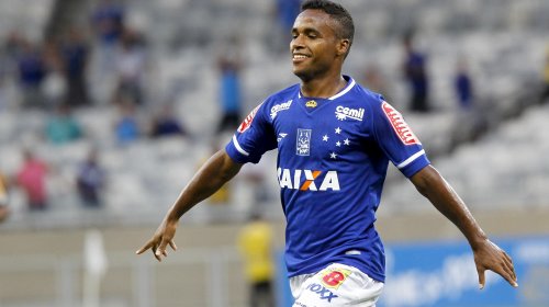[Bahia está na briga por meia do Cruzeiro, diz site]