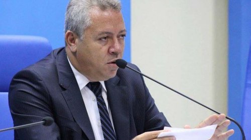 [ Vereador diz que projetos aprovados não representam ameaça a servidores ]
