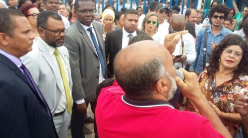 [Ficou feio! Deputado Bira Coroa é desmascarado ao vivo, após declaração polêmica]