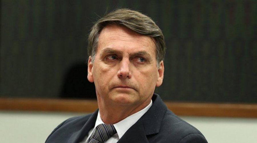Bolsonaro diz em entrevista que usou verba para [Bolsonaro diz em entrevista que usou verba para
