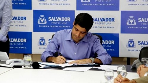 [Pé na Escola: Prefeito sanciona lei que cria o programa]