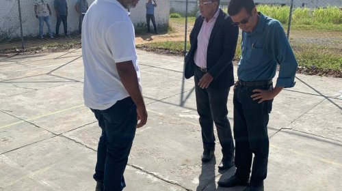 [Suíca visita Centro Social Urbano de Pernambués, “para mim é o Centro Social mais belo e o mai...]