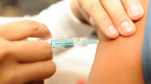 [Vacinação contra febre amarela é intensificada em Salvador]