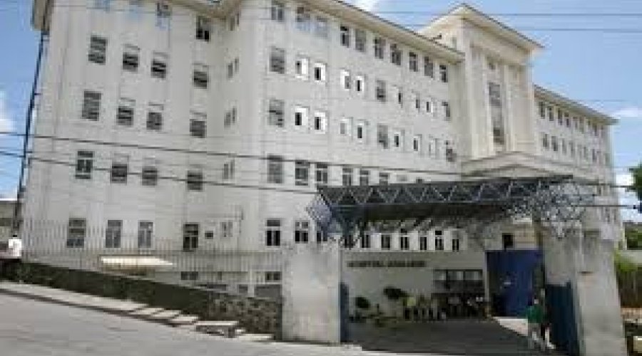 [Pacientes reclamam das condições do Hospital Ana Nery ]