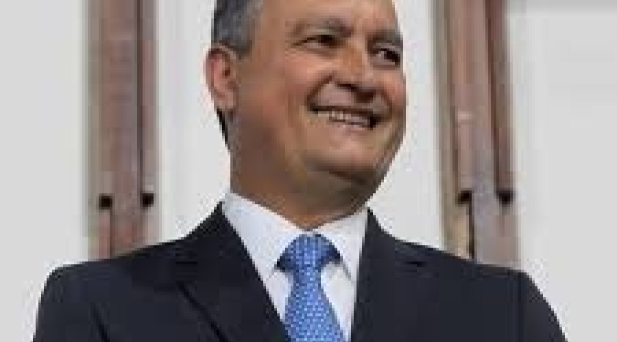 [Rui convoca: governador anuncia 333 vagas para professores e coordenadores]