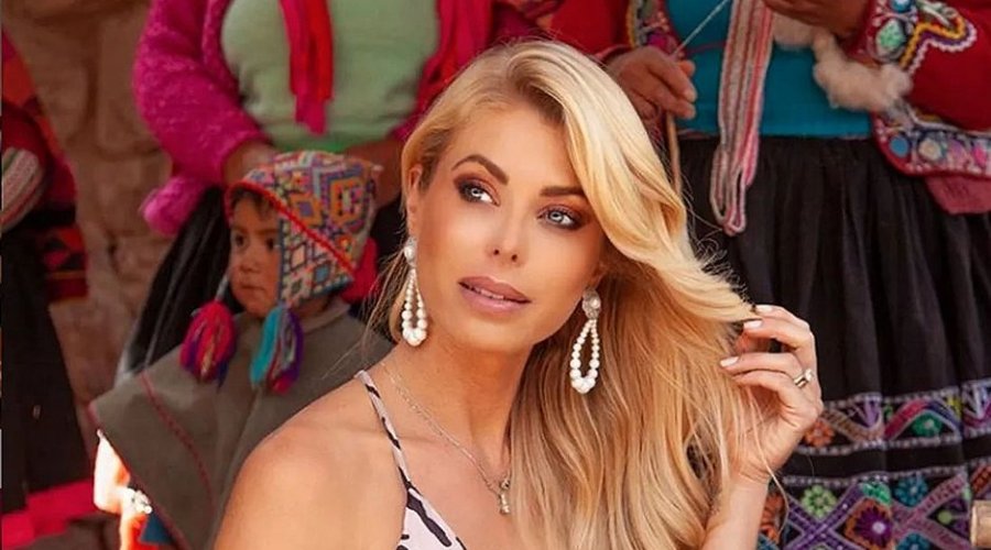 [Corpo da modelo Caroline Bittencourt é velado em SP]