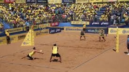 [Brasil está nas oitavas de final do Circuito Mundial do vôlei de praia]