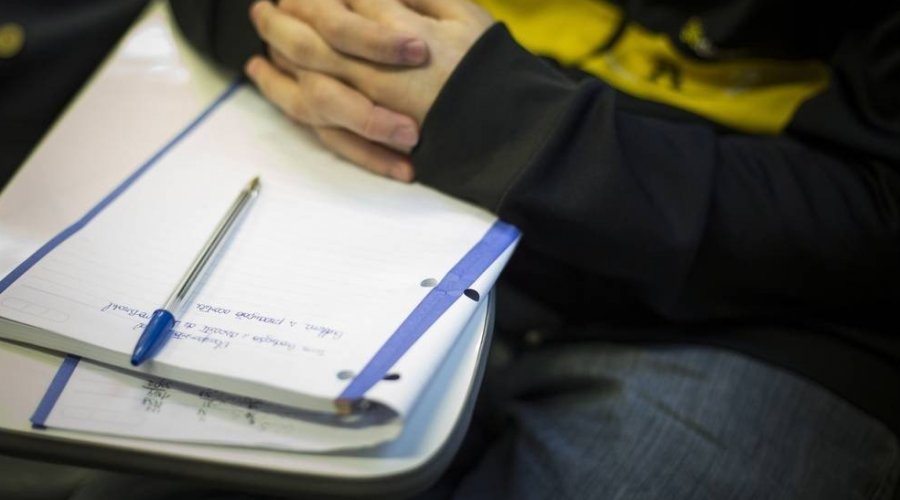 [Que país é esse? Brasil é o país que menos investe em educação universitária, aponta OCDE]