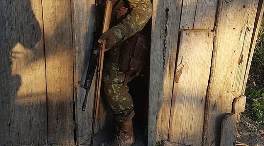 [PM desmonta acampamentos de caça ilegal em Porto Seguro]