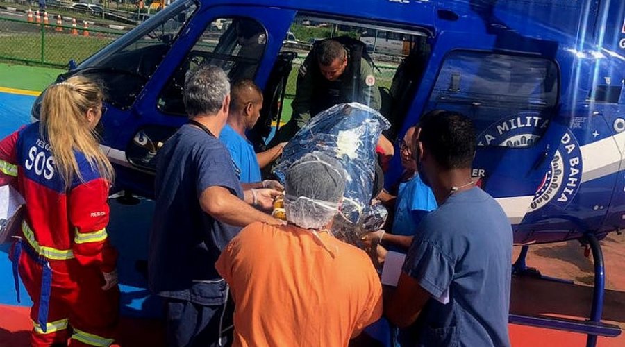 [Quatro veículos se colidem em acidente e quatro pessoas morrem em Pojuca]