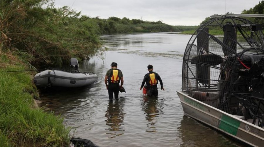 [Brasileiro de 2 anos some em rio na fronteira entre México e EUA ]