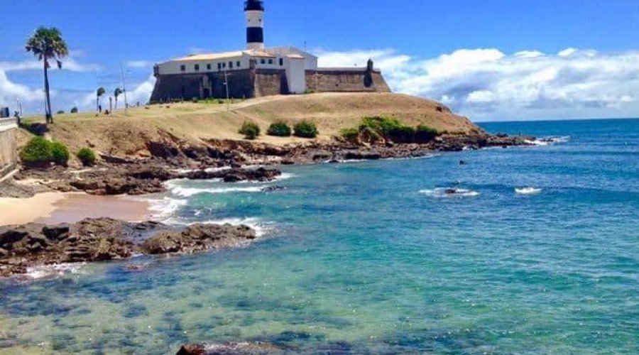 [22 praias de Salvador estão improprias para banho, aponta Inema ]