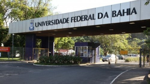 [Funcionários terceirizados da limpeza da Ufba assinam aviso prévio para outubro]