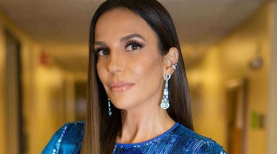 [Ivete Sangalo barra governador do Rio de seu camarim]