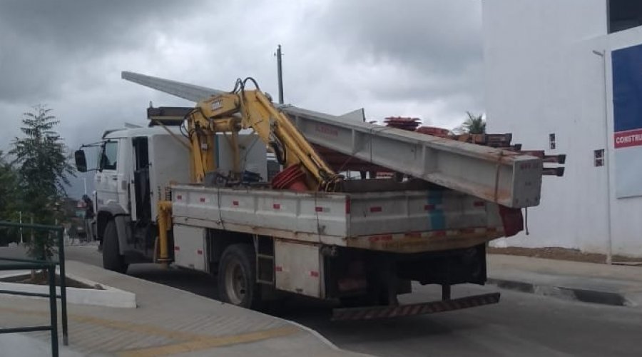[Após denúncia poste deteriorado é trocado em rua de Nova Constituinte ]