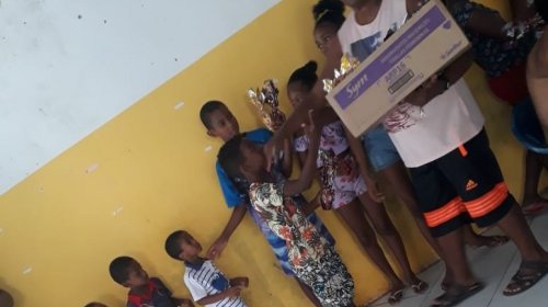 [Mais de 600 ovos de Páscoa são doados a crianças na Cidade Baixa]