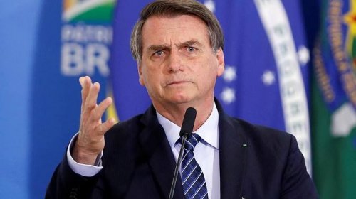 [Bolsonaro veta projeto que dispensa trabalhadores de justificar faltas por 7 dia]
