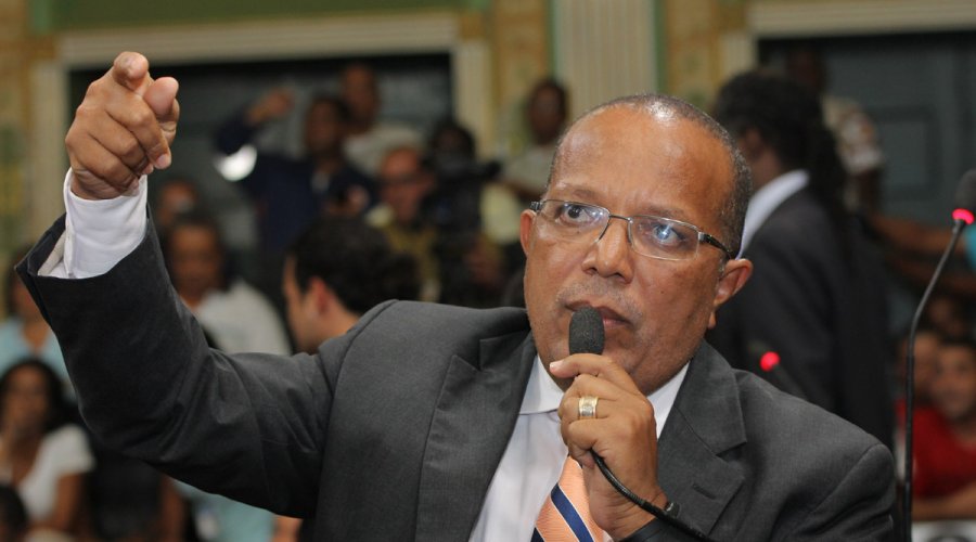 [“Enem em plena pandemia aumentará ainda mais a desigualdade na educação”, diz Suíca ]