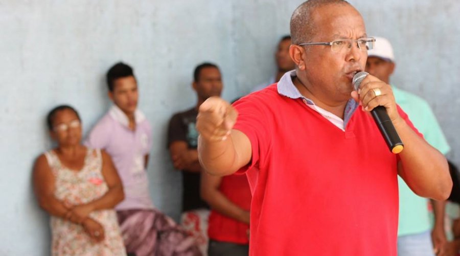 [“Foi Queiroz que inventou esse negócio de isolamento social”, ironiza Suíca]