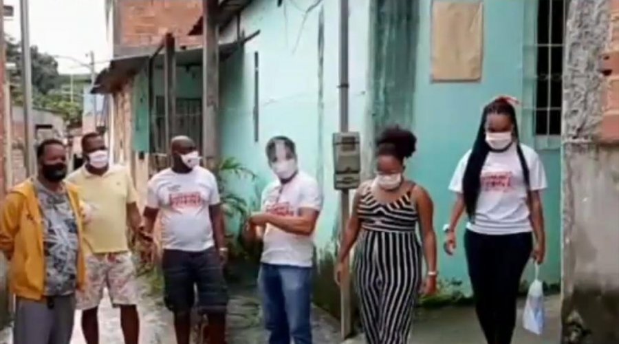 [Movimento Solidário Pernambués distribui cestas básicas e matérias de limpeza na comunidade da Guiné ]