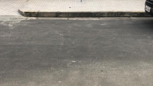[Pais pedem instalação de faixa de pedestre em frente à escola em Plataforma]