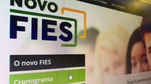 [Fies: alunos não matriculados têm até esta terça-feira para se inscrever nas vagas remanescent...]