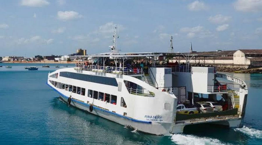 [Motoristas esperam até 2h em fila do Ferry nesta sexta]