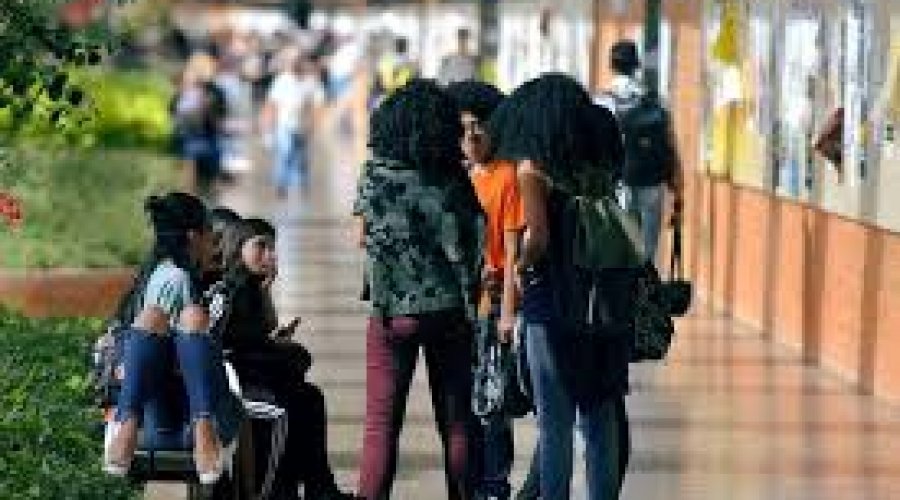 [Apenas 1 em cada 4 matriculados em programas de mestrado e doutorado no Brasil é negro]