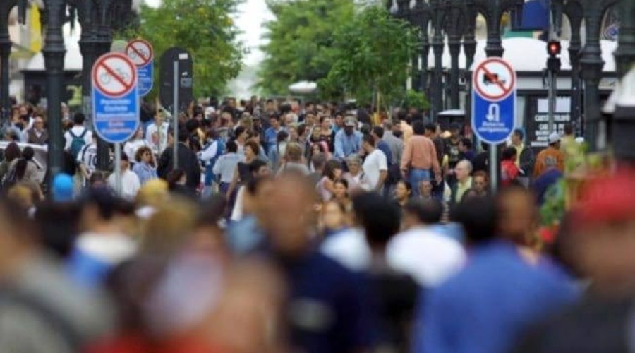 [Mulheres vivem quase 10 anos a mais que homens na Bahia, aponta IBGE]