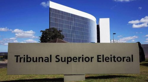 [TSE aprova envio de tropas federais a Manaus e Fortaleza]