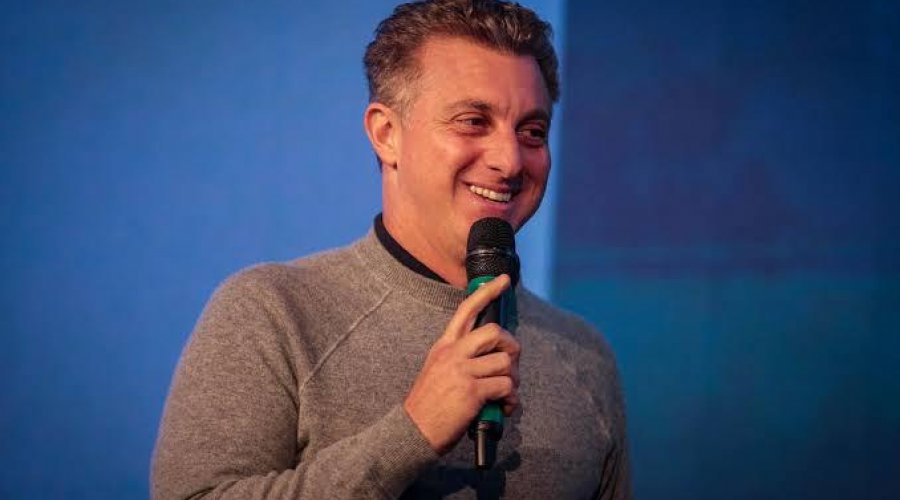Luciano Huck convoca panelaço contra governo Bolsonaro: [Luciano Huck convoca panelaço contra governo Bolsonaro: