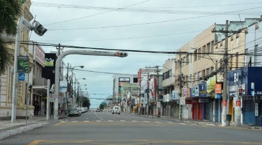 [Bahia deve adotar reabertura do comércio em horários diferentes, diz governador]