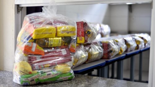 [Nova etapa de entrega de cestas básicas a alunos da rede municipal começa segunda (22)]
