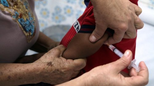[Aplicação de vacinas de rotina será realizada em 12 postos nesta terça (10)   ]