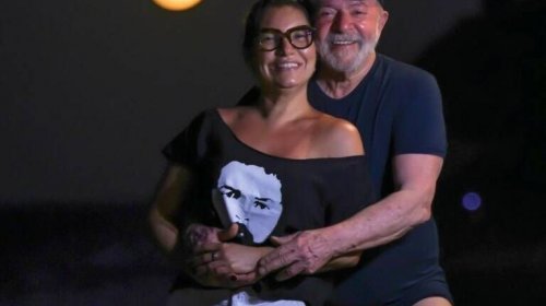 [Coxas do ex-presidente Lula em foto sensual com Janja viralizam na Internet]