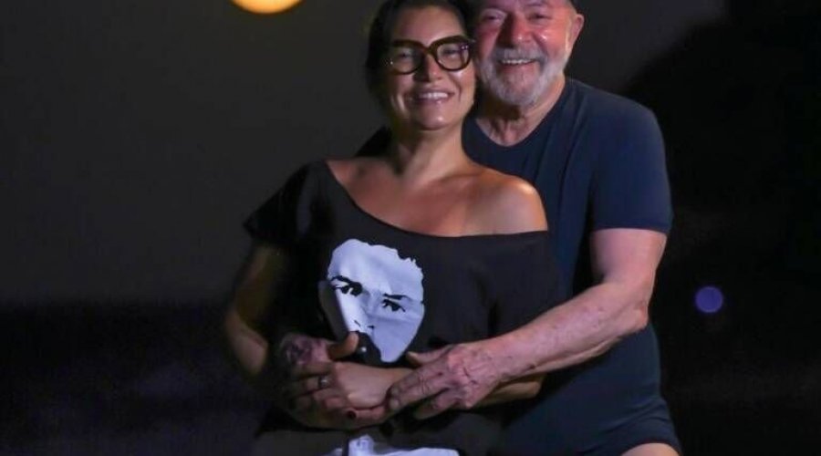 [Coxas do ex-presidente Lula em foto sensual com Janja viralizam na Internet]