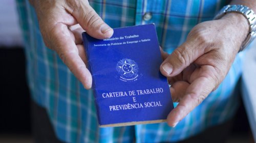 [Dados do IBGE apontam que desemprego atingiu mais de 13 milhões de pessoas no terceiro trimest...]
