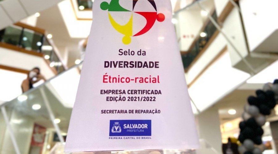 [Shopping Itaigara recebe ‘Selo da Diversidade Étnico-Racial’ da Semur]