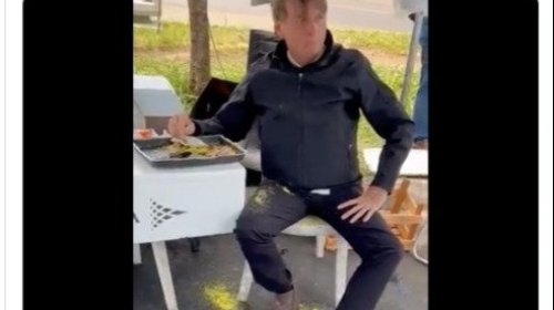 [Aliados vendem Bolsonaro como “homem do povo” com vídeo do presidente sujo de farofa; assista]