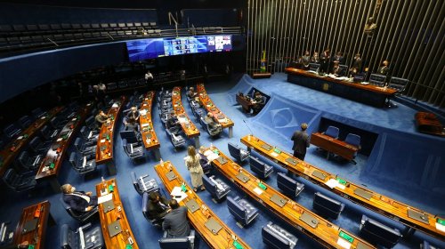[Senado aprova valor mínimo permanente de R$ 400 para Auxílio Brasil]