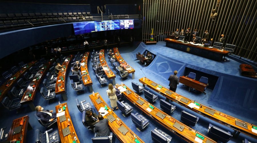 [Senado aprova valor mínimo permanente de R$ 400 para Auxílio Brasil]