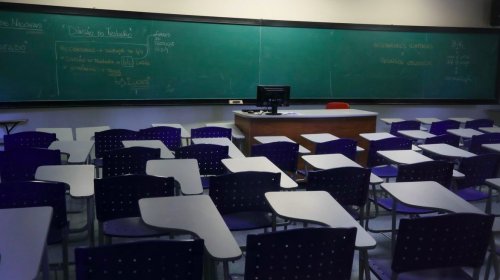 [Professores de escolas municipais seguem em greve mesmo após Justiça determinar retorno]