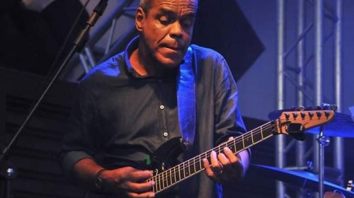 [Shows de jazz, rock e folk agitam o Solar Music Festival no Rio Vermelho ]