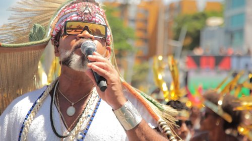 ['Inimigos do Fim' - Arrastão atrai turistas para curtir o final do Carnaval no Circuito Dodô]