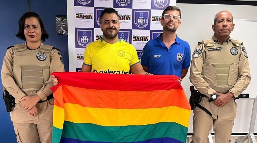 [Combate à homofobia e ao racismo nos estádios é tema de debate em Salvador]