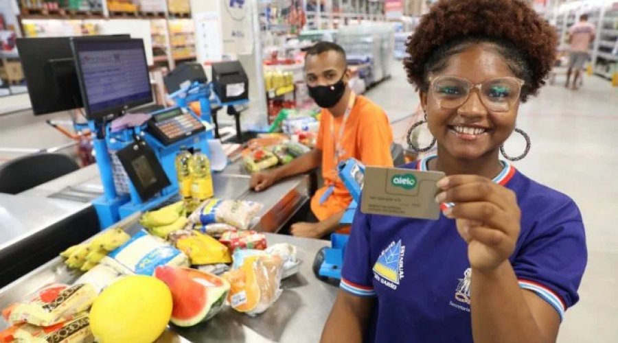 [Governo Jerônimo disponibiliza novo crédito do Bolsa Presença no valor de R$ 52,3 milhões]