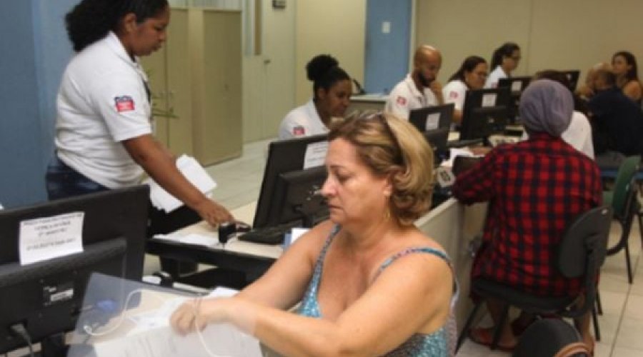[Estado da Bahia convoca 11.237 aposentados e pensionistas para a prova de vida]
