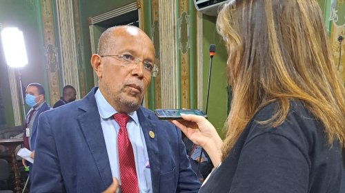 [Vereadores aprovam pedido de empréstimo de R$ 300 milhões enviado por Bruno Reis  Os vereadore...]
